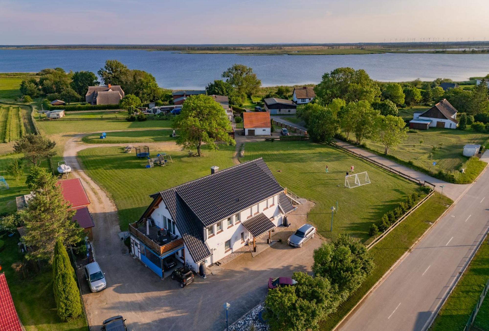 Апартаменты Reusenhof Am Haff Usedom Town Экстерьер фото